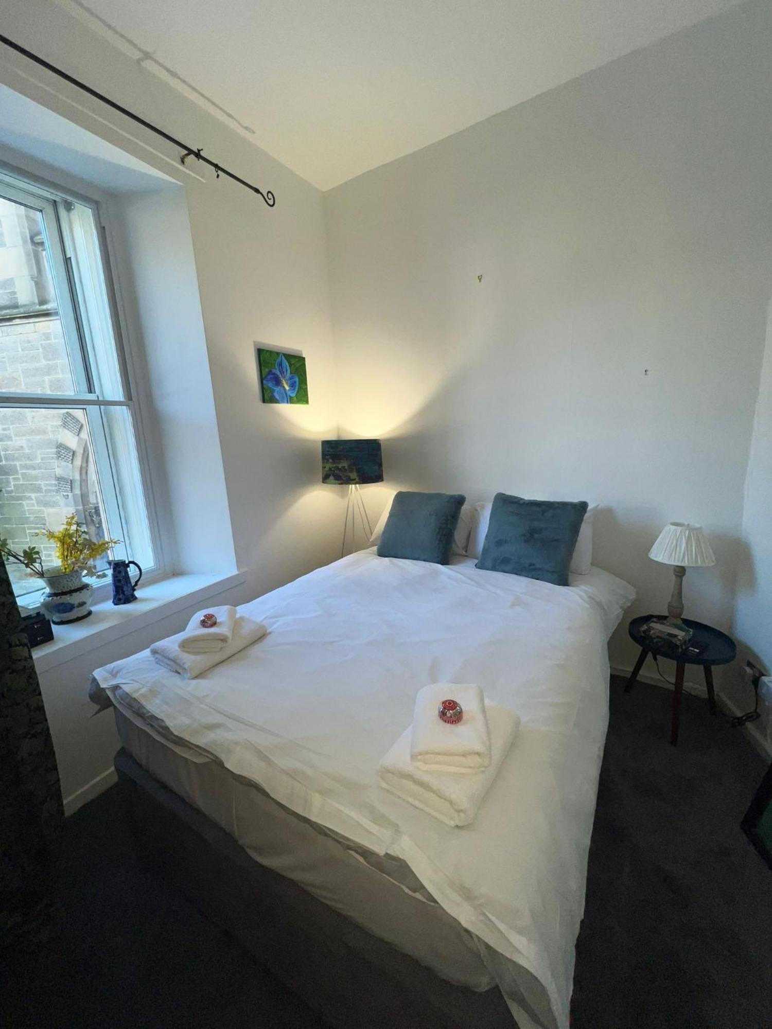 Grange Hideaway 2-Br Apartment Edinburgh Bagian luar foto