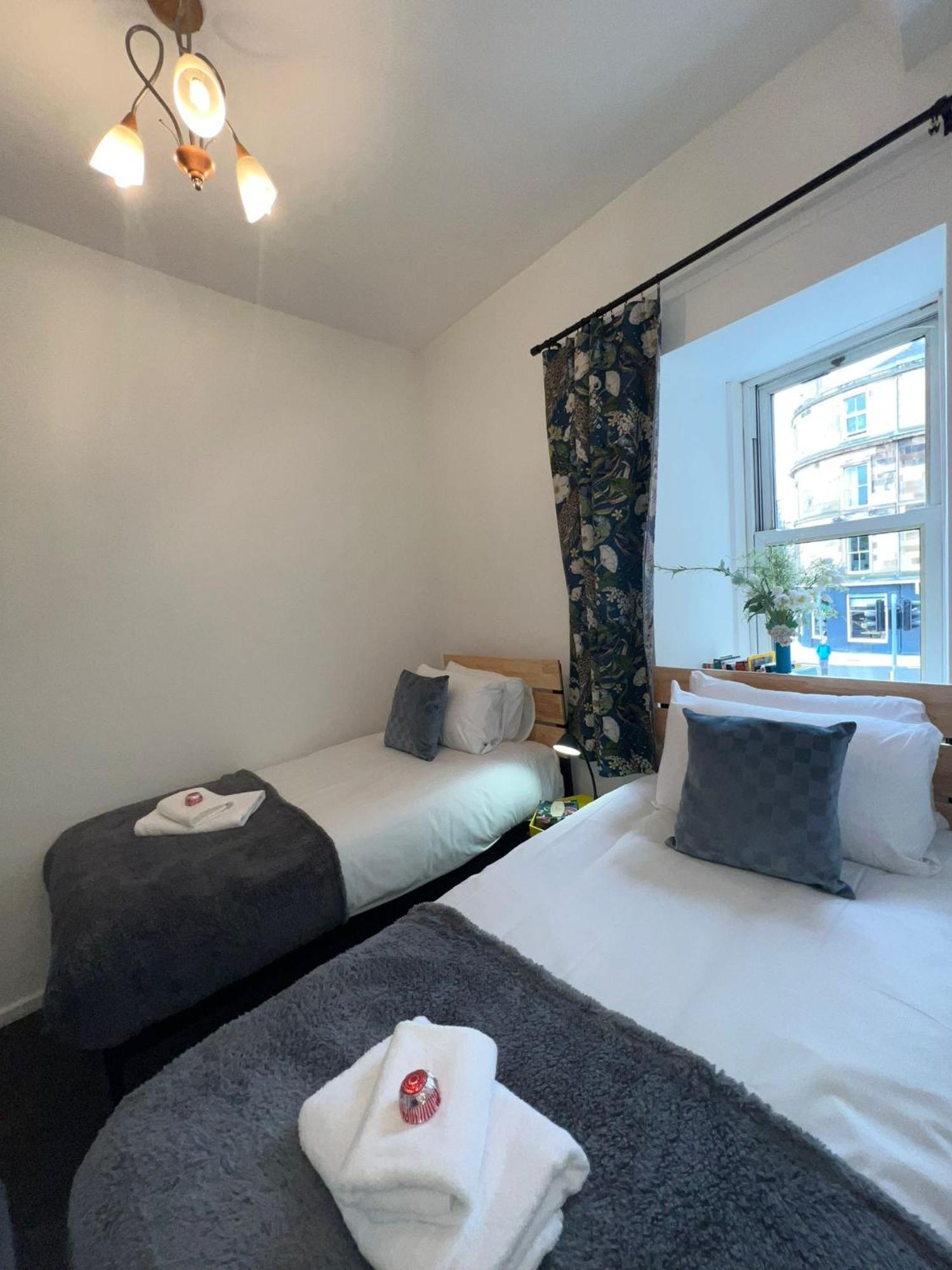 Grange Hideaway 2-Br Apartment Edinburgh Bagian luar foto