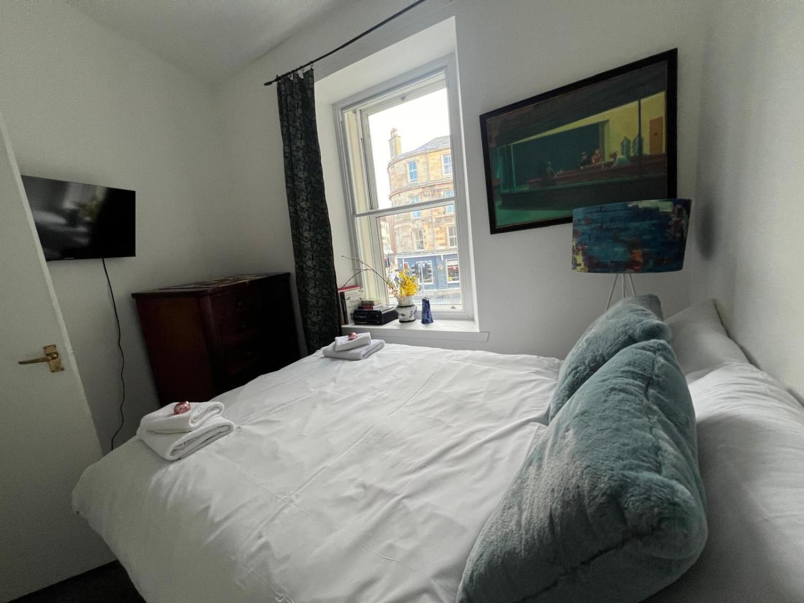 Grange Hideaway 2-Br Apartment Edinburgh Bagian luar foto