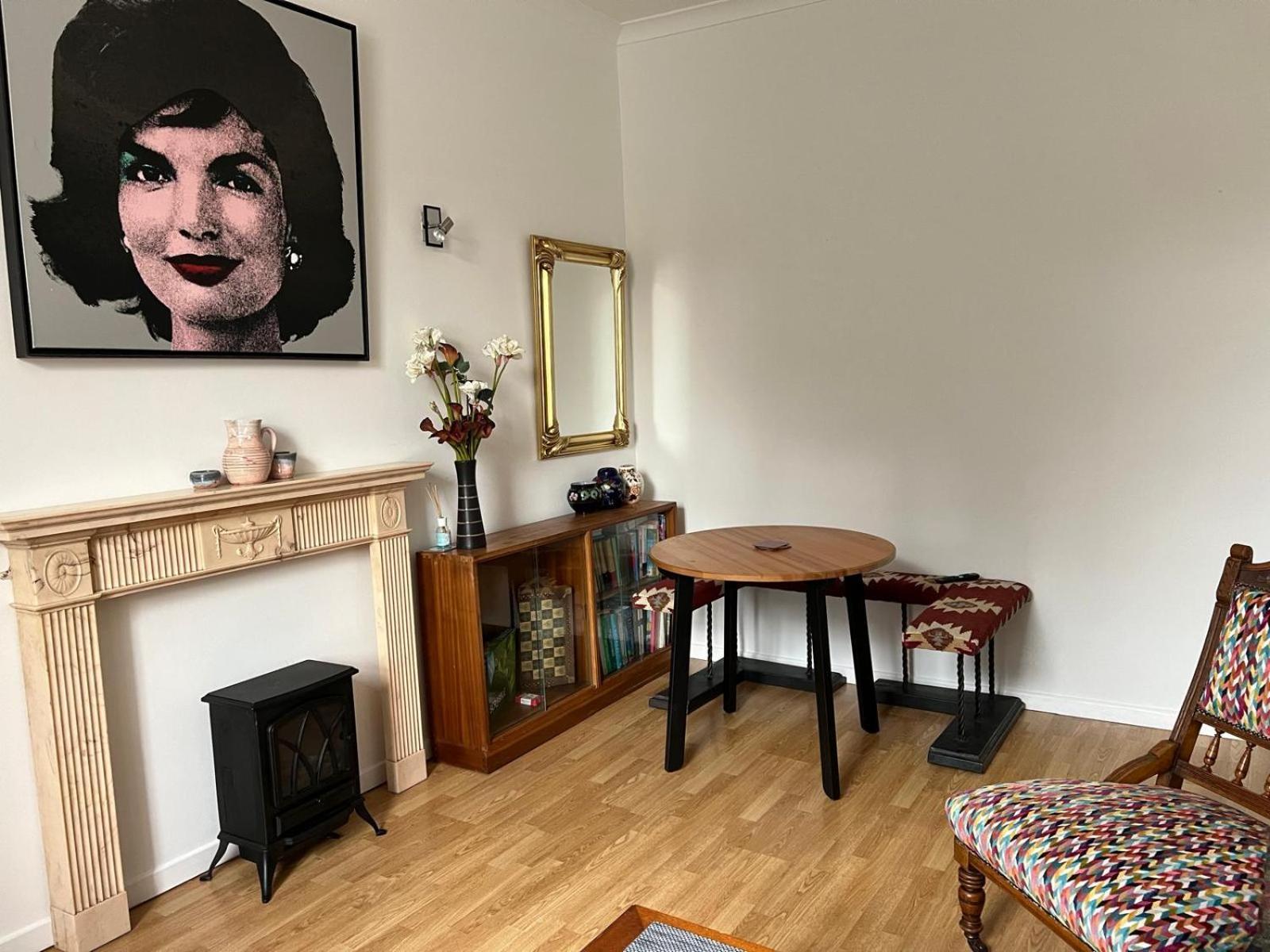 Grange Hideaway 2-Br Apartment Edinburgh Bagian luar foto