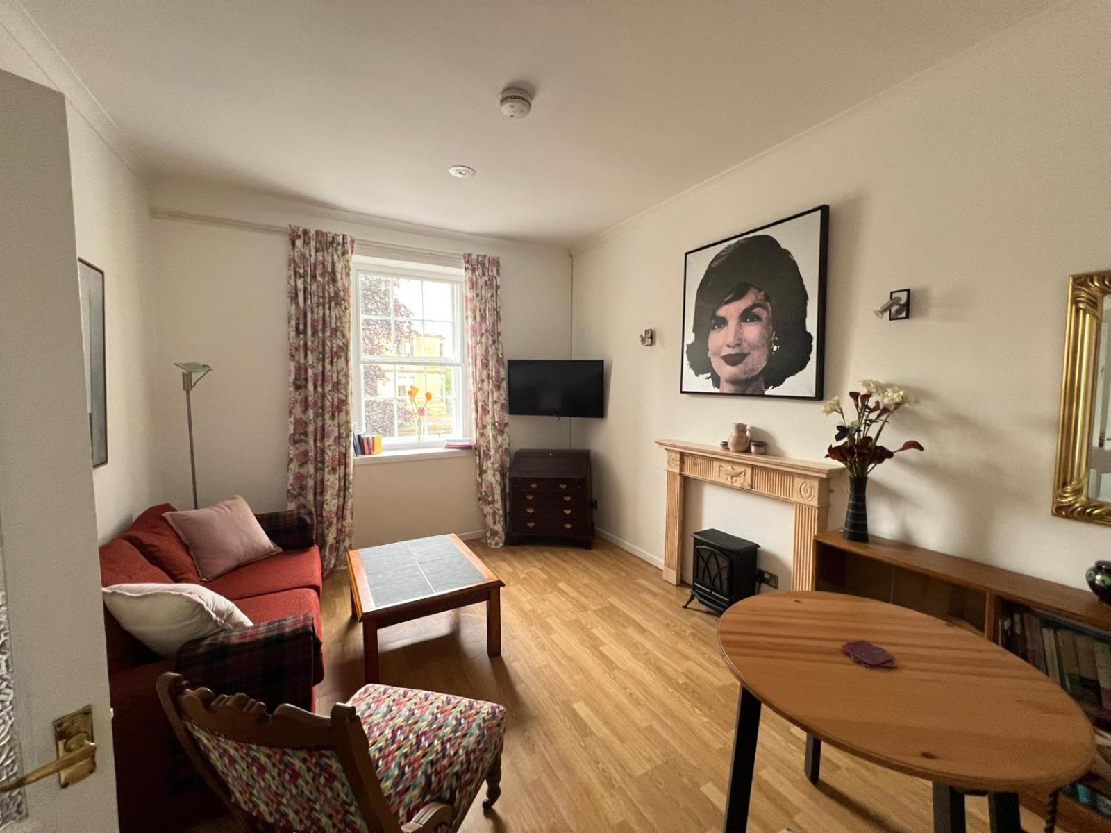 Grange Hideaway 2-Br Apartment Edinburgh Bagian luar foto