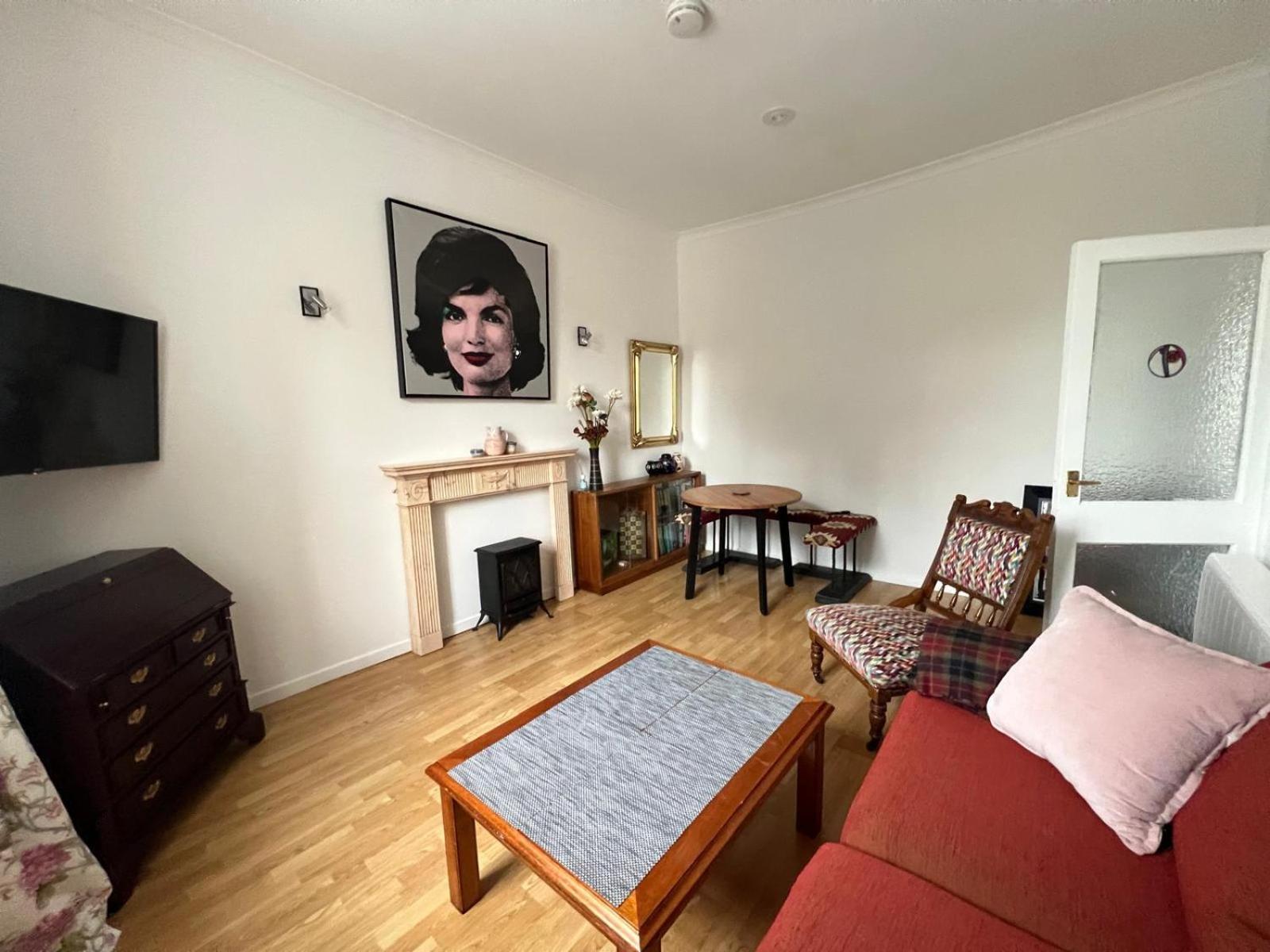 Grange Hideaway 2-Br Apartment Edinburgh Bagian luar foto